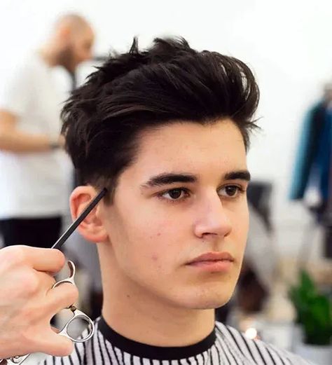 Modern Textured Quiff with Layers - Most Stylish and Popular Haircut Styles For Men Shaped Haircut, White Boy Haircuts, Military Haircuts, Hairstyles For Teenage Guys, Professional Hairstyles For Men, Perm Hairstyles, Haircuts 2020, Spiky Hairstyles, Older Mens Hairstyles