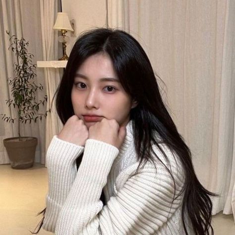 Hyewon Icons, Iz One Hyewon, Uzzlang Girl, 가을 패션, Pretty Selfies, Girl Icons, Ulzzang Girl, Instagram Fashion, Fashion Makeup