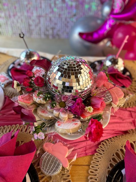 Sweet 16 Party Ideas Pink Disco, Metallic Birthday, Disco Birthday, Disco Birthday Party, 42nd Birthday, 30th Party, Girl Birthday Themes, 35th Birthday, Cowboy Birthday