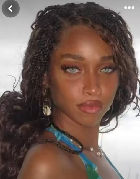 Brown Skin With Green Eyes, Blue Eyes Black Women, Grey Eyes Women, Black Person With Blue Eyes, Black Woman Blue Eyes, Light Skin With Blue Eyes, Dark Hair Pale Skin Blue Eyes, Dark Skin Light Eyes, Dark Eyes Aesthetic