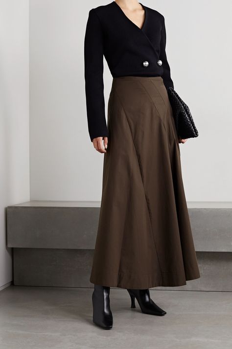 Brown Skirt Outfit, Modest Long Skirts, Long Wool Skirt, Designer Outfits, Brown Skirts, Maxi Styles, Modest Fashion Outfits, Linen Skirt, Casual Style Outfits