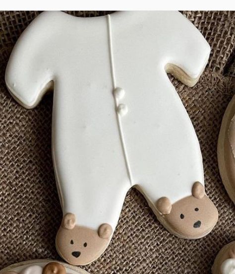 Baby It’s Cold Outside Sugar Cookies, Baby Onesie Cookies Decorated, Teddy Bear Cookies Decorated, Onesie Cookies Decorated, Baby Boy Cookies Decorated, Baby Cookies Decorated, Baby Shower Royal Icing Cookies, Teddy Bear Baby Shower Cookies, Baby Boy Sugar Cookies