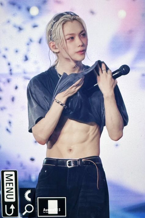 Felix Abs, Felix Photo, I Love You Puppy, Prince Felix, Snk Cosplay, Kids Fans, Straykids Hyunjin, Skz In Cute, Lee Felix