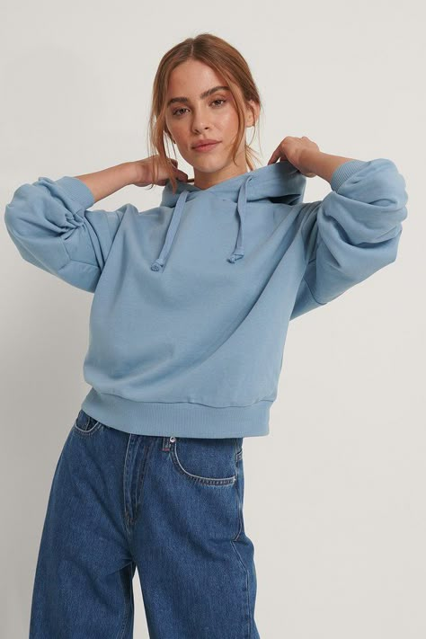 Blue Hoodie Outfit, Cute And Casual Outfits, Nike Clothes, Bridget Satterlee, Fun Outfits, Stylish Photo, Mixed Models, Fashion Sketches Dresses, Stylish Photo Pose