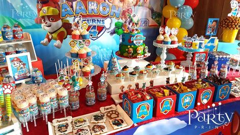 Paw Patrol Treat Table, Paw Patrol Treats Ideas, Paw Patrol Candy Table, Paw Patrol Centerpiece Ideas, Paw Patrol Treats, Paw Patrol Party Ideas, Paw Patrol Birthday Party Ideas, Paw Patrol Centerpiece, Birthday Paw Patrol