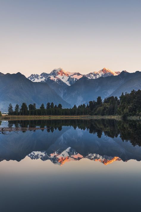 Mirror Lake, Have Inspiration, Destination Voyage, Nature Travel, Beautiful Photography, Rocky Mountains, Beautiful World, Beautiful Landscapes, Cool Places To Visit