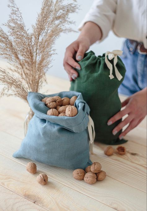 Zero Waste Aesthetic, Zero Waste Food, Zero Waste Kitchen, Gifts For A Baker, Bread Bags, Zero Waste Lifestyle, Linen Storage, Produce Bags, Practical Storage