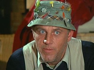 Perhaps best known as Lt. Colonel Henry Blake on “M.A.S.H.”, McLean Stevenson was passed 2/15/96. He originally established himself as a comedy writer for “That Was the Week That Was” and “The Smothers Brothers Comedy Hour”. TRIVIA: When he left M.A.S.H. after the third season, his character was killed off in a plane crash taking him back stateside. The scripts given to the cast didn’t contain this information and they weren’t aware until they shot the episode.  #CelebrityBowling Father Mulcahy, Mclean Stevenson, Gary Burghoff, Smothers Brothers, Harry Morgan, Mash 4077, Alan Alda, H Photo, Green Beret