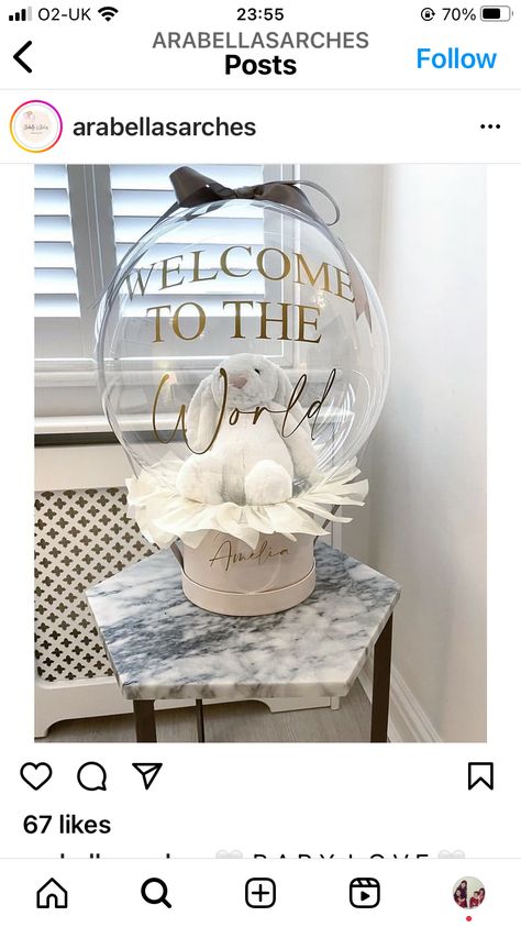 Diy Ballon, Balloon Bouquet Diy, Baby Birth Gifts, Valentines Balloons, Balloon Box, Clear Balloons, Baby Shower Crafts, Balloon Crafts, Baby Shower Gift Basket