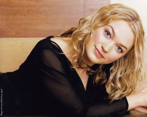 sophia Myles Sophia Myles, Julie Gonzalo, Sarah Lancaster, Glamour World, Yvonne Strahovski, Danielle Campbell, Female Character Inspiration, British Actresses, Light Hair