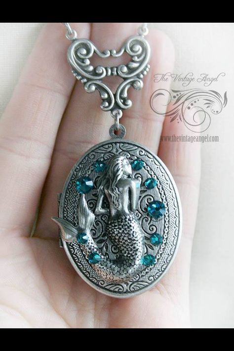 M X Zeus Hades, Mermaid Locket, Daughter Of Poseidon, The Big Three, Mermaid Stuff, Interesting Jewelry, Wedding Jewelry For Bride, Vintage Wedding Jewelry, Mermaid Jewelry