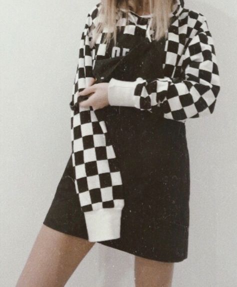 Checkered Outfit Women, Chess Outfit, Checkered Clothing, Paper Figurines, Checkered Clothes, Weirdcore Outfits, French Dispatch, Checkered Outfit, Clear Winter