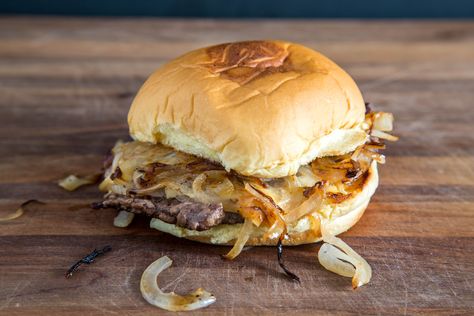 The Oklahoma Fried Onion Smashburger is a national treasure. This is the interesting history behind this onion burger and how to make it. Smash Burger Onion, Oklahoma Smash Burger, Oklahoma Fried Onion Burger, Oklahoma Onion Burger, Smashed Burgers, Smash Burger Recipe, Burger Recipes Beef, Easy Donut Recipe, Blackstone Recipes