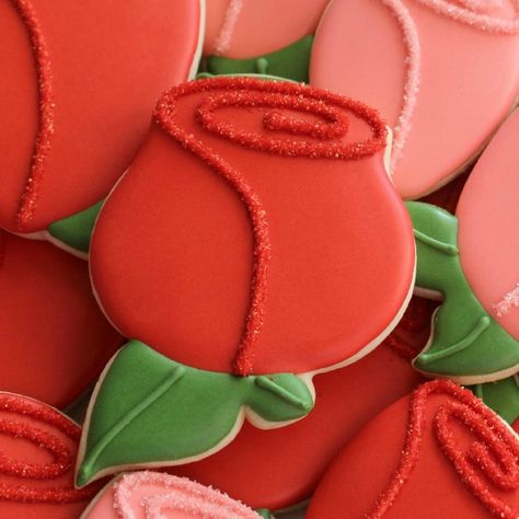 Rose Cookies, Cookie Bouquet, Cookie Tutorials, Valentines Day Cookies, Pretty Cookies, Fancy Cookies, Creative Cookies, Flower Cookies, Cookie Inspiration