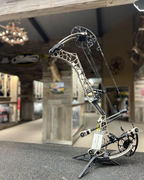 🚀 Upgrade your archery game with the Mathews Phase 4 Compound Bow! 🏹 Engineered for precision, speed, and unparalleled accuracy, this bow is your ultimate tool for both hunting and target shooting. Get ready to experience superior performance and a smoother draw cycle. Elevate your skills—grab your Mathews Phase 4 today and hit the mark every time! 🌟 #MathewsPhase4 #CompoundBow #ArcheryGear #BowHunting #TargetShooting #PrecisionPerformance #ElevateYourGame Mathews Bows, Mathews Archery, Hunting Bows, Archery Games, Archery Gear, Bowhunting, Phase 4, Archery Hunting, Compound Bow