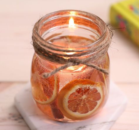 Usher in autumn with this dried citrus and cinnamon gel candle Candle Wax Crafts, Gel Candle Diy, Cottagecore Crafts, Gel Wax Candles, Dried Citrus, Expensive Candles, Smelling Candles, Gel Candle, Citrus Candle