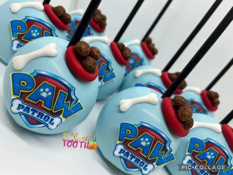 Paw Patrol Popsicles, Paw Patrol Pretzels, Paw Patrol Cake Pops Ideas, Paw Patrol Strawberries, Paw Patrol Party Treats, Paw Patrol Cakesicles, Paw Patrol Treats Ideas, Paw Patrol Cake Pop, Paw Patrol Muffins