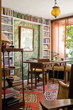 sweet little library- spare room ideas Bohemian Living Rooms, Cosy Home, Home Libraries, Bohemian Living Room, Spare Room, Home Library, A Living Room, Inspiration Ideas, 인테리어 디자인