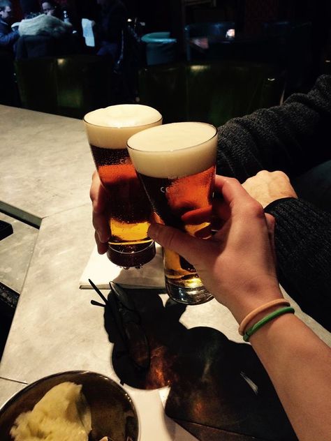 Toast to London Couple Pictures, Beer Mug, Beer Glasses, Toast, Beer, London