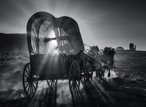 Photography 56 x 76 in David Yarrow, Cowboy Tattoos, Santa Fe Art, New Photography, John Ford, Western Life, Emotional Baggage, Covered Wagon, Southwest Art