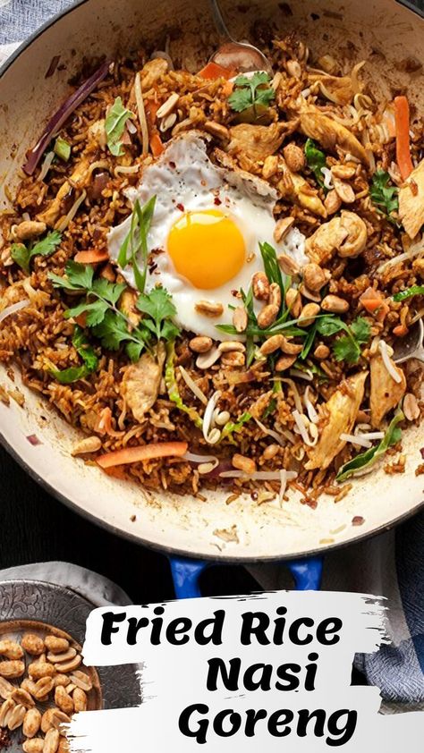 Nasi Goreng is an Indonesian fried rice recipe that is much easier to make at home than you think! Indonesian Fried Rice Recipe, Nasi Goreng Recipe, Indonesian Fried Rice, Bali Food, Ayam Bakar, Indonesian Cuisine, Nasi Goreng, Fried Rice Recipe, Asian Cooking