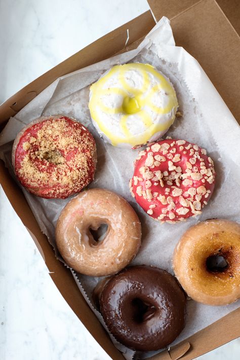 Philadelphia Innovative Trendy Donuts // Federal Rittenhouse Dutch Bakery, Philadelphia Recipes, Easy Meal Ideas, Light Salad, Ice Cream At Home, Culinary Travel, Food And Travel, Eat To Live, I Want To Eat