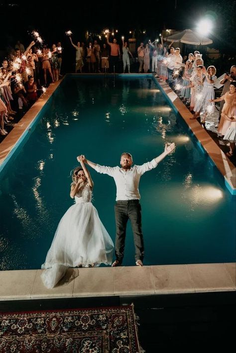 Grand Exit Ideas, Caribbean Elopement, Poolside Wedding Ceremony, Wedding Pool Party, Pool Wedding, Wedding Ceremony Ideas, Wedding Send Off, Bbq Wedding, Wedding Exits