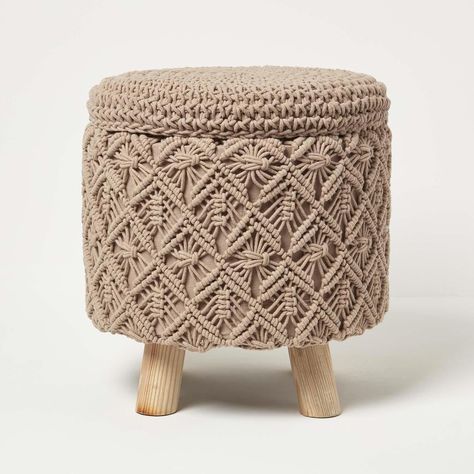 Crochet Footstool, Macrame Storage, Intricate Macrame, Knitted Pouffe, Design Marocain, Brown Macrame, Beige Throws, Round Footstool, Faux Moss