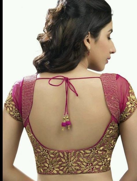 Neck Line Design, Simple Neck Design, Neck Design Ideas, Kurti Blouse, Blouse Back Neck, Blouse Necklines, Latest Blouse Designs Pattern, Backless Blouse Designs, New Saree Blouse Designs