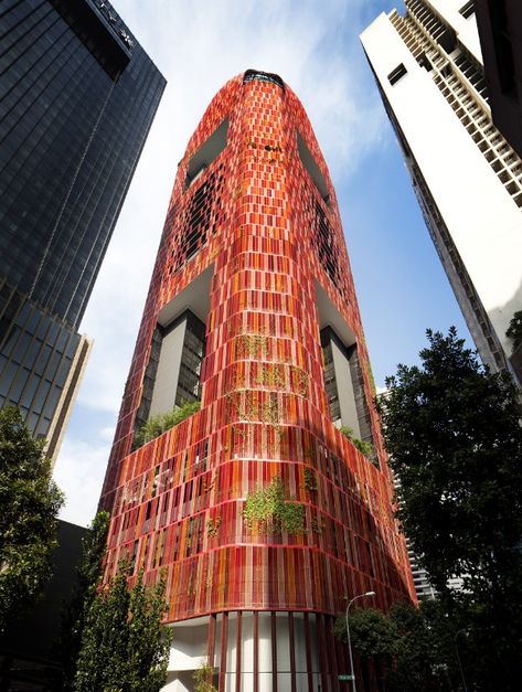 Oasis Hotel, downtown, Singapore. WOHA architects designed a red tower filled with green creepers Woha Architects, Singapore Museum, Oasis Hotel, Mega City, Singapore Hotels, Hotel Building, Modern Architects, Central Business District, Sky Garden