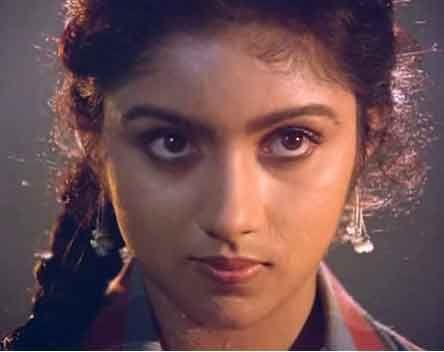 Revathi Actress, Dhruva Movie, 90s Actresses, Retro Bollywood, National Film Awards, Tamil Cinema, Indian Film, Eye Photography, Actors Images