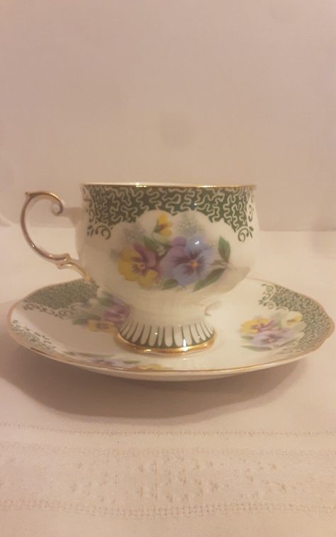 Pretty Utensils, Beautiful Crockery, Pretty Tea Cups, China Teacup, Divine Mother, Artist Aesthetic, China Art, Aesthetic Pastel Wallpaper, Teacup And Saucer