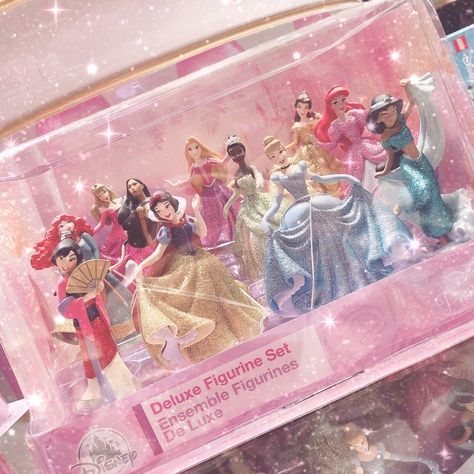 Barbie Fairytopia, Childhood Memories 2000, Disney Princess Dolls, Family Diy, Disney Aesthetic, Princess Aesthetic, Princess Dolls, Barbie Movies, Childhood Toys