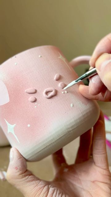 Diy Pottery Painting, Kids Pottery, Clay Diy Projects, Clay Mugs, Diy Pottery, Ceramics Pottery Art, Clay Art Projects, Cute Clay, Ceramics Ideas Pottery