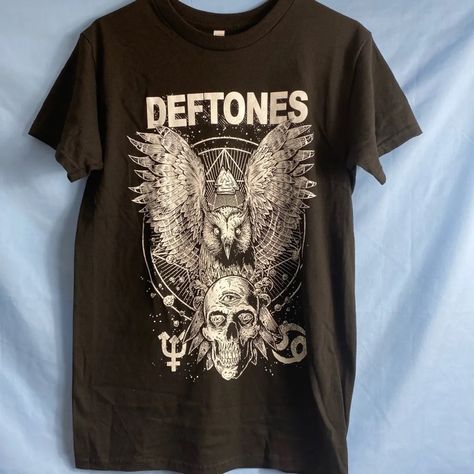 I Have Sizes S, M, L, Xl Available. Please Message Me Which Size To Ship When You Order. If You Don’t Message Me, I’ll Assume You Want A Large. Deftones T Shirt Design, Deftones Tshirts, Deftones Sweater, Deftones Clothing, Deftones Shirt Outfit, Deftones Clothes, Deftones Merch, Deftones Tee, Deftones Adrenaline