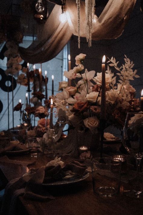 Dark Dinner Party Aesthetic, Dark Academia Party Decor, Dark Academia Dinner Party, Dark Academia Birthday Party, Dark Academia Dinner, Dark Birthday Aesthetic, Dark Academia Party, Dark Academia Wedding, Styled Shoot Inspiration