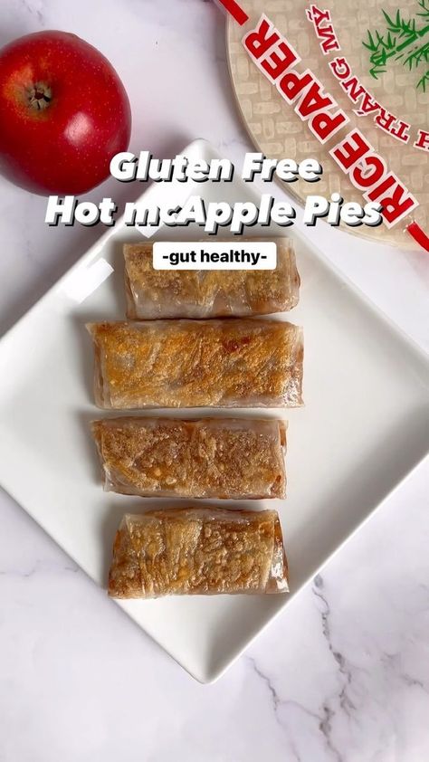 🇬🇧 Hot mcApple Pies, the copycat you didn’t know you needed😋 Voor 🇳🇱 zie opmerking These apple pies are a delicious, much healthier gluten-free (aka coeliac friendly) copycat of McDonald’s hot apple pies and gut healthy! Nutritional value: 9.6 g dietary fiber, 3.3 g protein, 300 g fruit Prep: < 10 min Cook time: <18 min, divided Yields: 4 Ingredients: •1 large crisp tart apple (about 300 g/10.6 oz.), peeled, cored and diced small •1½ tbsp (PB) brown sugar •1½ tsp lemon juice •1 tsp ground c Fruit Prep, Corn Starch And Water, Gut Healthy Recipes, Healthy Rice, Lay It Down, Pan Fry, Healthy Baking Recipes, Gluten Free Rice, Lactose Intolerant