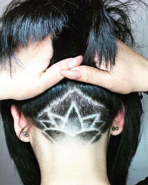 Undercut Hairstyle Idea: Lotus Flower Undercut Hair Designs, Spring Haircuts, Undercut Hairstyle, Undercut Hairstyles Women, Undercut Long Hair, Undercut Designs, Undercut Styles, Shaved Hair Designs, Shaved Undercut