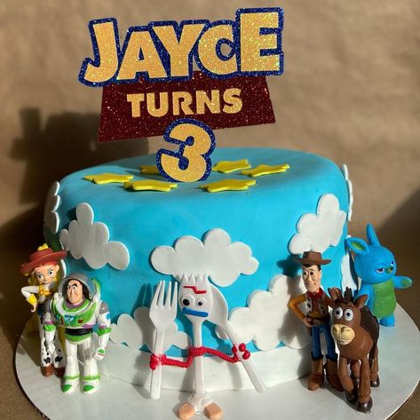 Making A Cake, Instagram Reach, Laughing And Crying, I Watch, 4th Birthday, How To Make Cake, Toy Story, Kids Birthday Party, Bentley