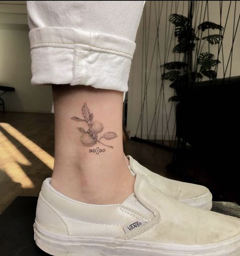 Lemon Tree Flower Tattoo, Black And White Lemon Tattoo, Lemon Flower Tattoo, Lemon Branch Tattoo, Lemon Tree Tattoo, Tangerine Tattoo, Orange Tattoos, Miscellaneous Tattoos, Italy Tattoo