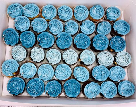 Berry Cupcakes, Dessert Table Birthday, Different Shades Of Blue, Blue Cupcakes, 80th Birthday Party, Gender Reveal Cake, Shower Cupcakes, Baby Shower Cupcakes, Edible Art