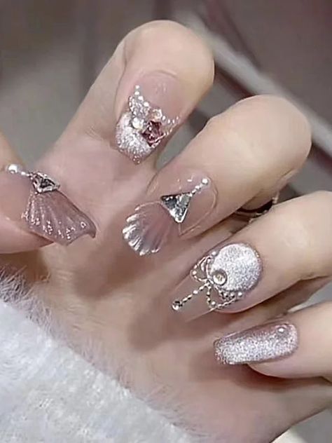 Stone Art Nails, Vintage Nail Art, Nails Clean, French Tip Manicure, Stone Nail Art, Dragon Nails, Wow Nails, Vintage Nails, Nail Plate