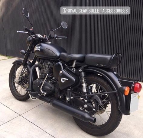 Royal Enfield India, Bullet Bike, Bullet Bike Royal Enfield, Black Bullet, Enfield Classic, Royal Enfield Bullet, Bike Aesthetic, Biker Aesthetic, Shadow Video