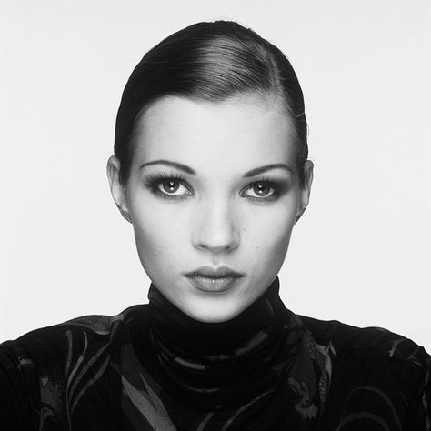 KM039 : Kate Moss - Iconic Images Robert Ryman, Felix Vallotton, Lee Marvin, Terry O Neill, Western Outfits Men, Jennifer Jones, Patrick Demarchelier, Helmut Newton, Slim Aarons