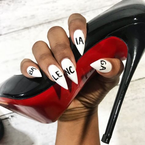 Balenciaga nails! Balenciaga Nails Design, Balenciaga Nails, One Glitter Nails, Wavy Nails, Different Color Nails, Square Nail Designs, Pointed Nails, Glow Nails, Nail Art Ombre