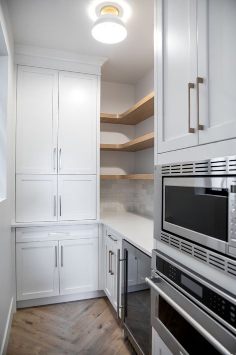 White And Wood Pantry, Trickle Creek Homes, Narrow Pantry, Pantry Closet Design, Kitchen Butlers Pantry, House Pantry, Pantry Inspiration, White Oak Kitchen, Designer Homes