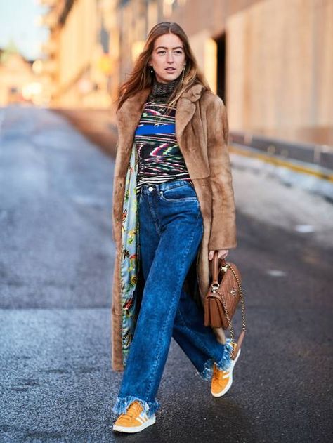 29 Awesome Winter Outfit Ideas From Stockholm's Coolest Street Style Girls Frio Outfits, Emili Sindlev, Stockholm Fashion Week, Celebrity Casual Outfits, Cold Weather Outfit, Danish Fashion, Stockholm Street Style, Dark Autumn, Winter Outfits Cold