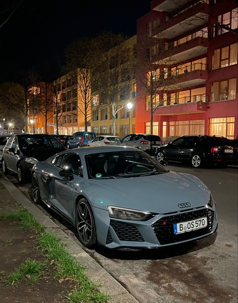 #audi #night #cars #berlin Night Heart, Am I The Only One, Middle Of The Night, In The Middle, The Middle, Audi, Berlin, Cars, Pins