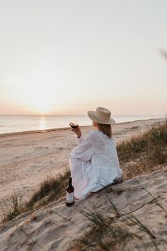 Products For Healthy Hair, Sunset At Beach, Healthy Hair And Skin, Watching Sunset, Gray Rock, Branding Photoshoot Inspiration, Holiday Photography, Storytelling Photography, Vacation Mood