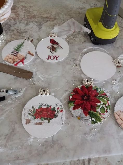 I have been wanting to make some new ornaments this year. I have seen all the decoupage projects out there and decided to give it a try. Decoupage Ornaments Xmas, Diy Decoupage Ornaments, Diy Decoupage Christmas Ornaments, Wooden Ornaments Diy, Decoupage Ornaments, Pvc Crafts, Tile Ornaments, Card Ornaments, Decoupage Crafts